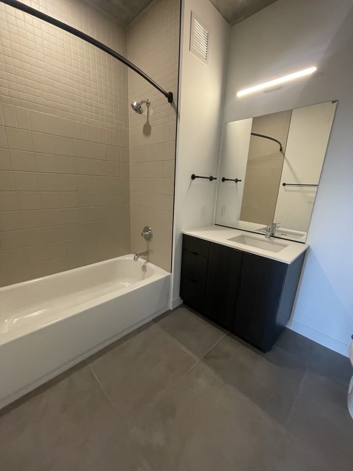 1101 West Fulton Market #1 - Photo 5 of 12