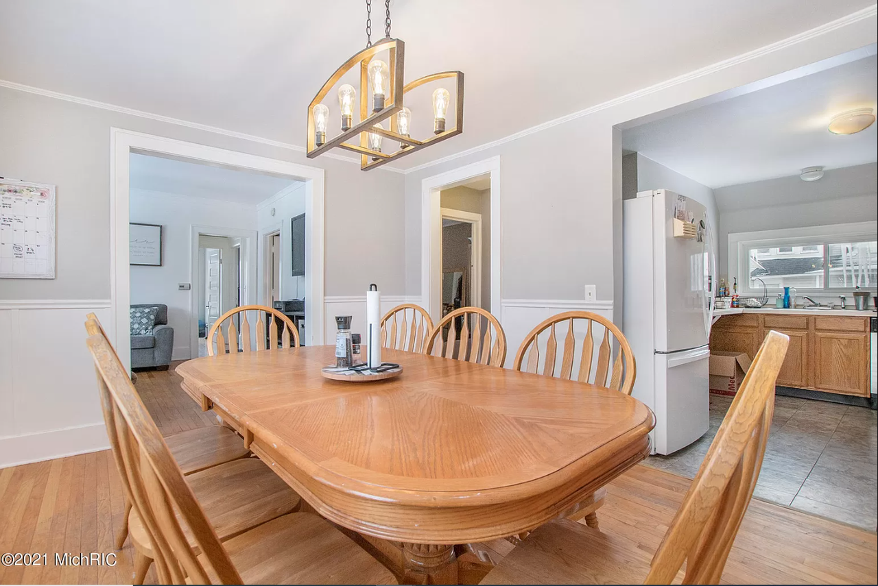 1302 Wealthy St Se #2 - Photo 6 of 17