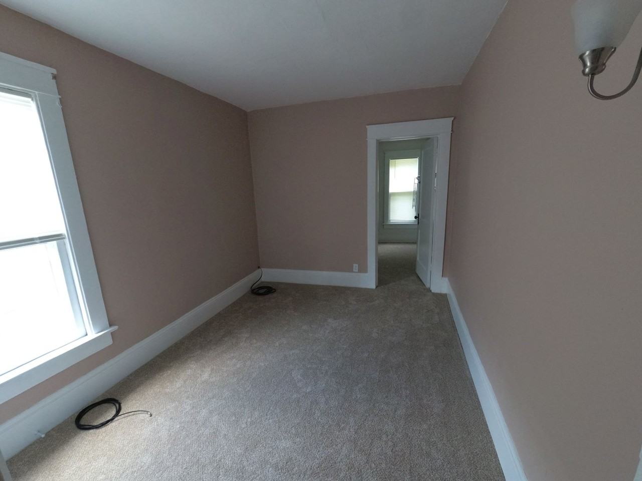 1026 W 30th St Unit 2 #NA - Photo 7 of 8