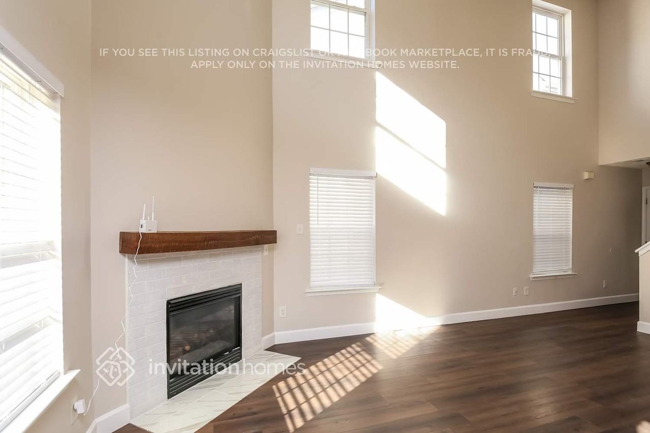 5130 Sky Ridge Way - Photo 3 of 16