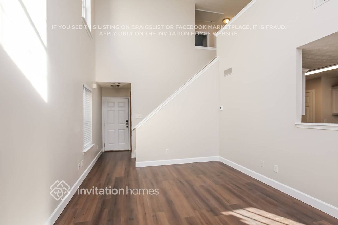 5130 Sky Ridge Way - Photo 2 of 16