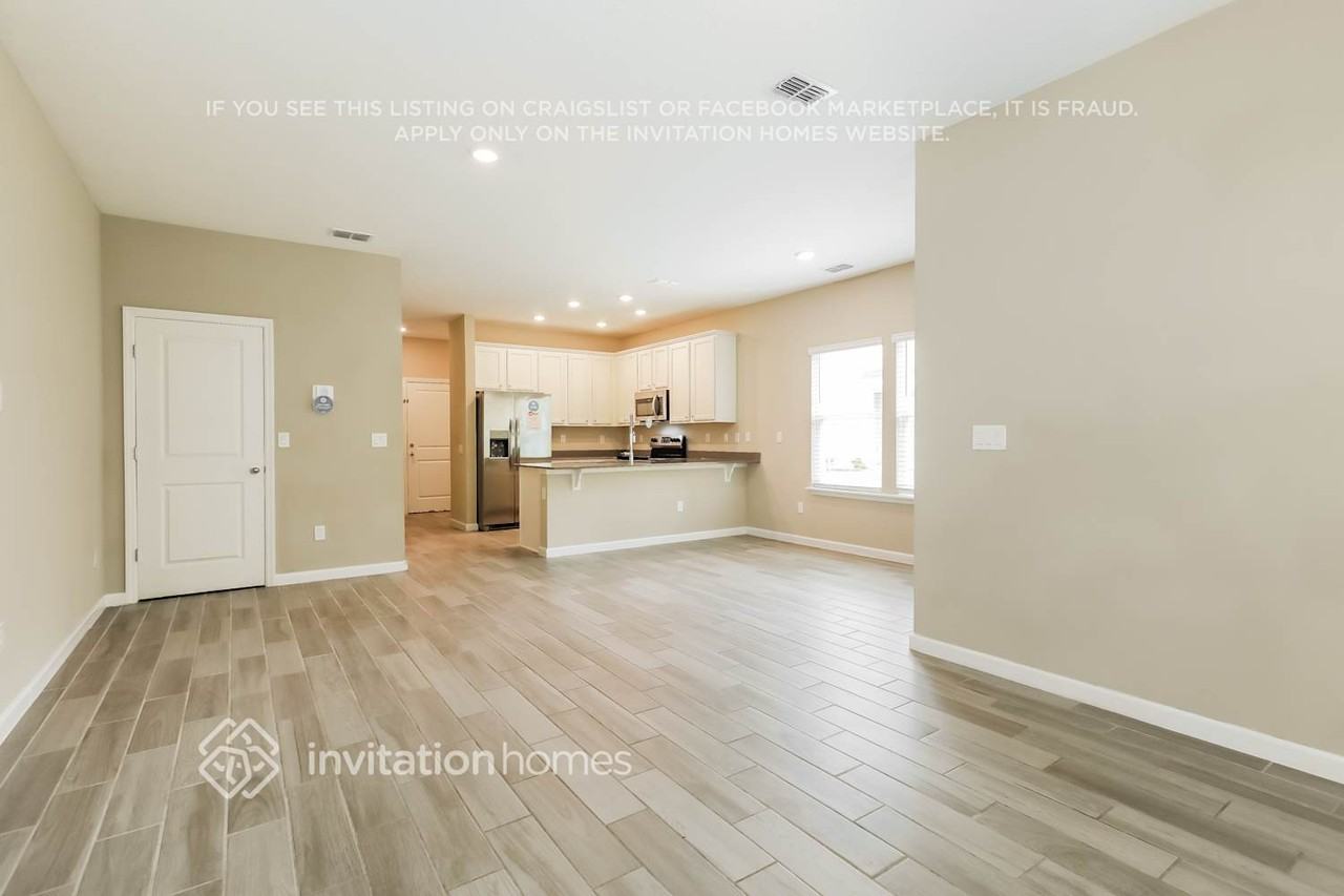 371 Cherry Ridge Dr - Photo 6 of 18