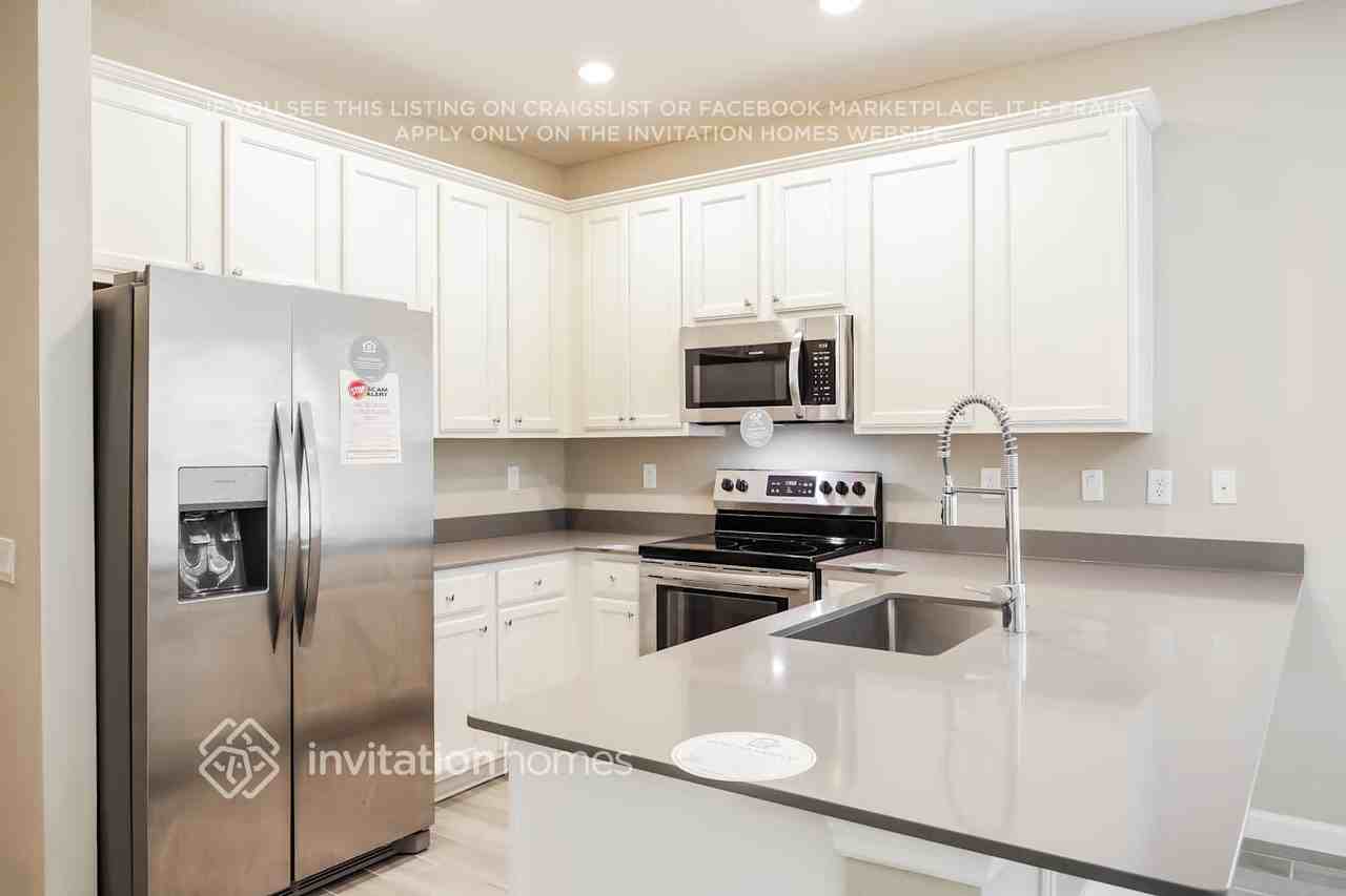 371 Cherry Ridge Dr - Photo 7 of 18