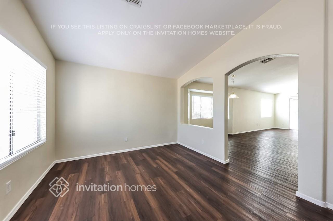 11191 W Lily Mckinley Dr - Photo 3 of 17