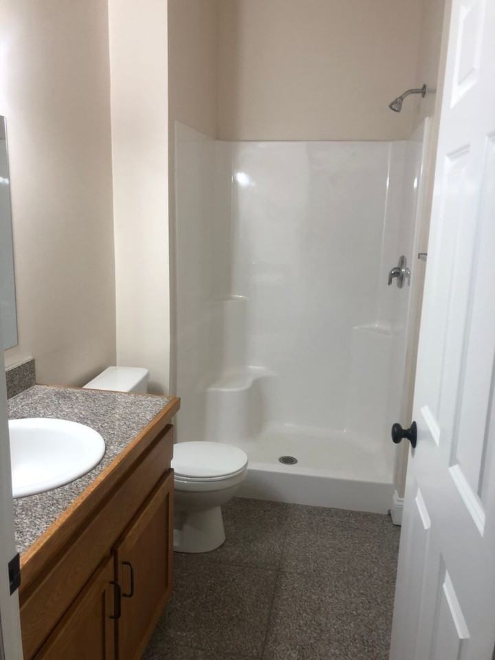 Franklin View Terrace - Photo 3 of 12