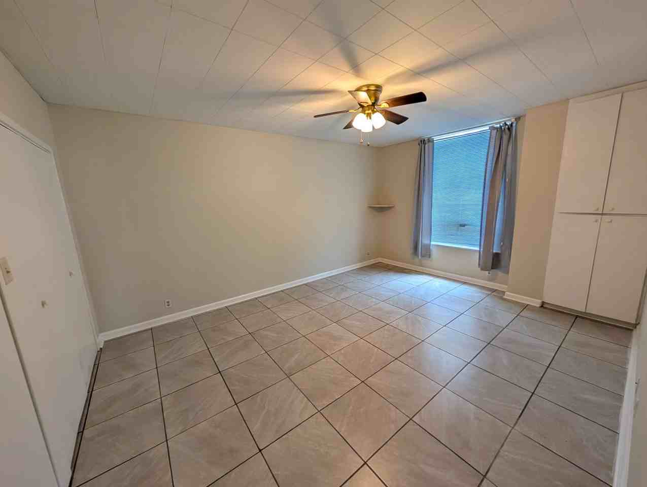 LAGARDE APARTMENTS - Photo 4 of 19