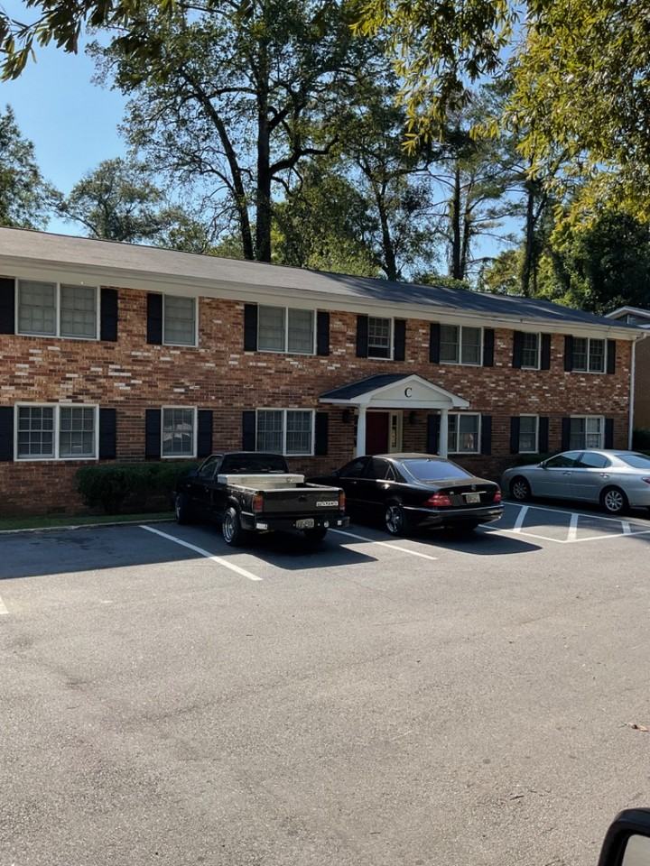 Oakhill - Photo 3 of 10