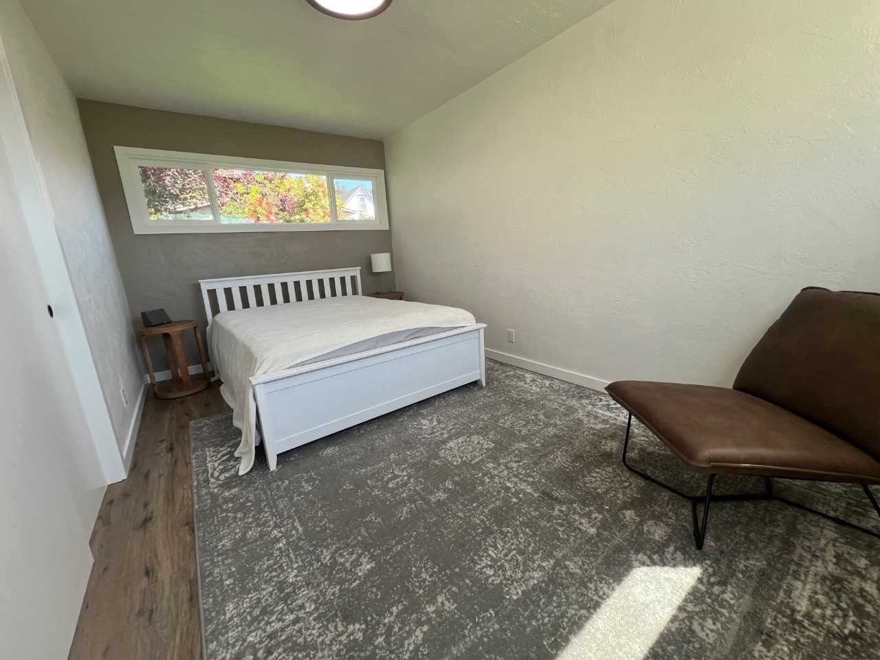 1360 B St - Photo 6 of 9