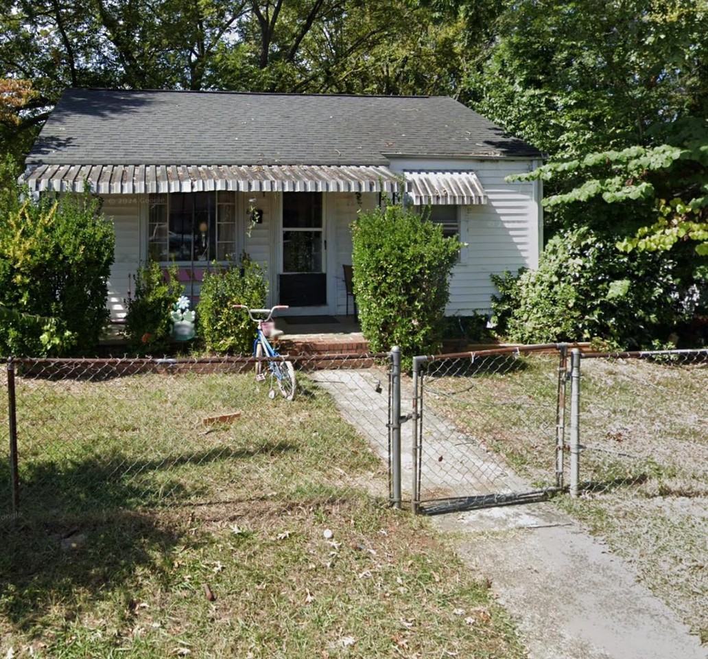 801 N Morris St - Photo 2 of 10