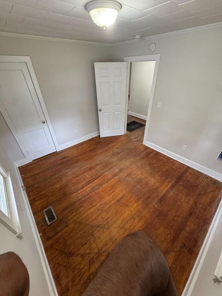 801 N Morris St - Photo 6 of 10