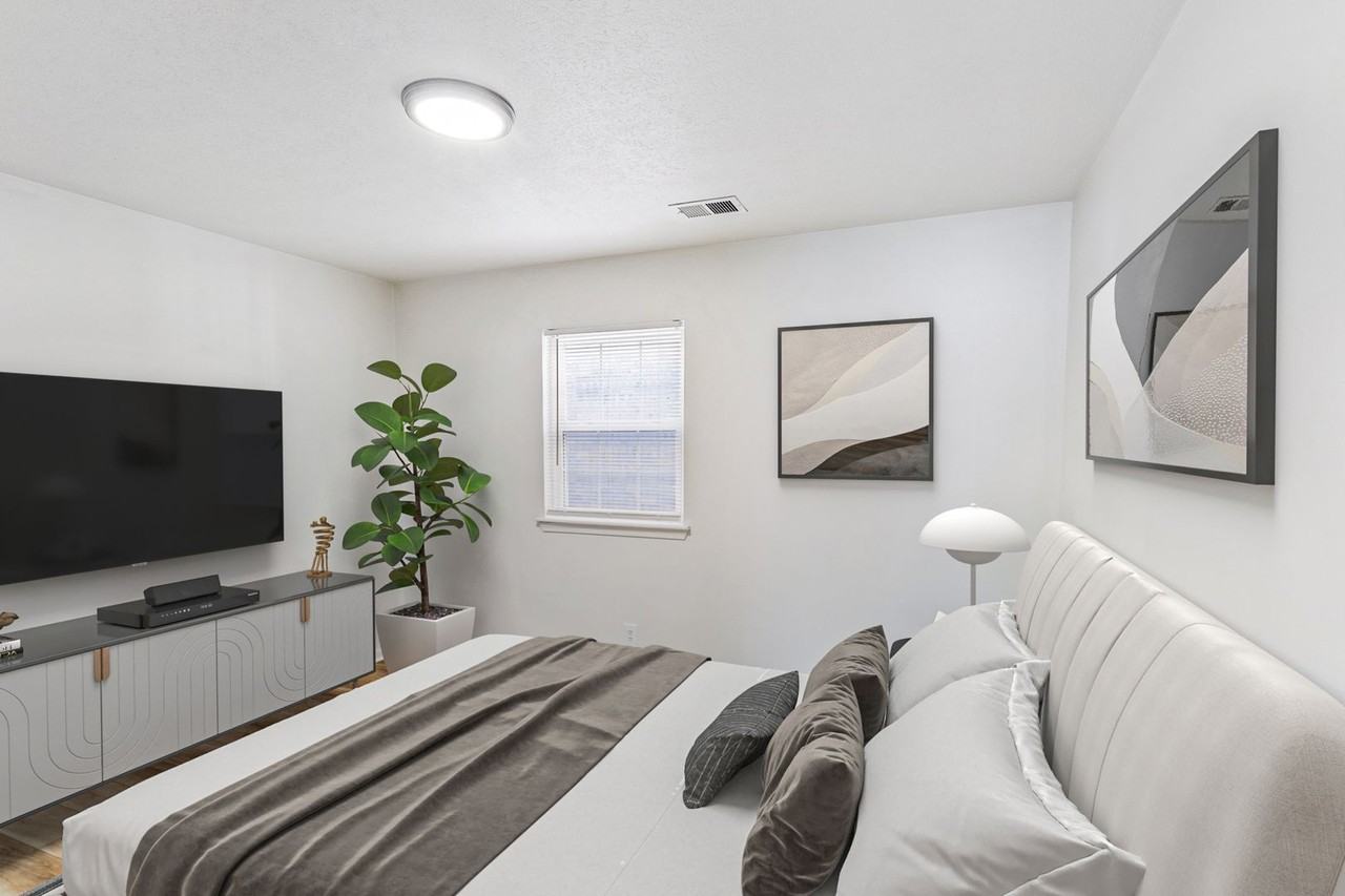 Foreman Apartments - Photo 6 of 50