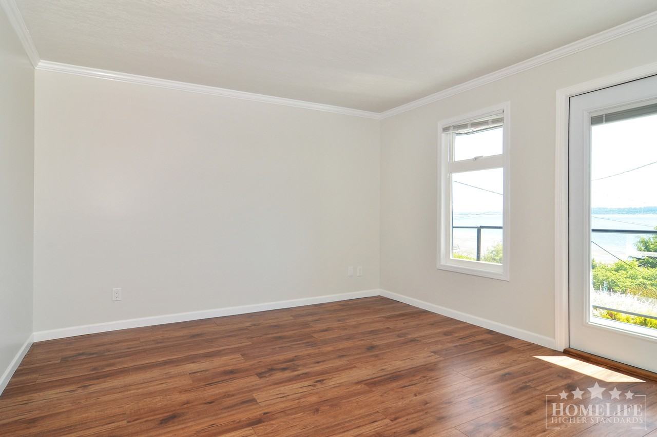 14535 Sunset Dr - Photo 2 of 30