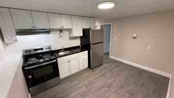 featured image of 8 Perry St