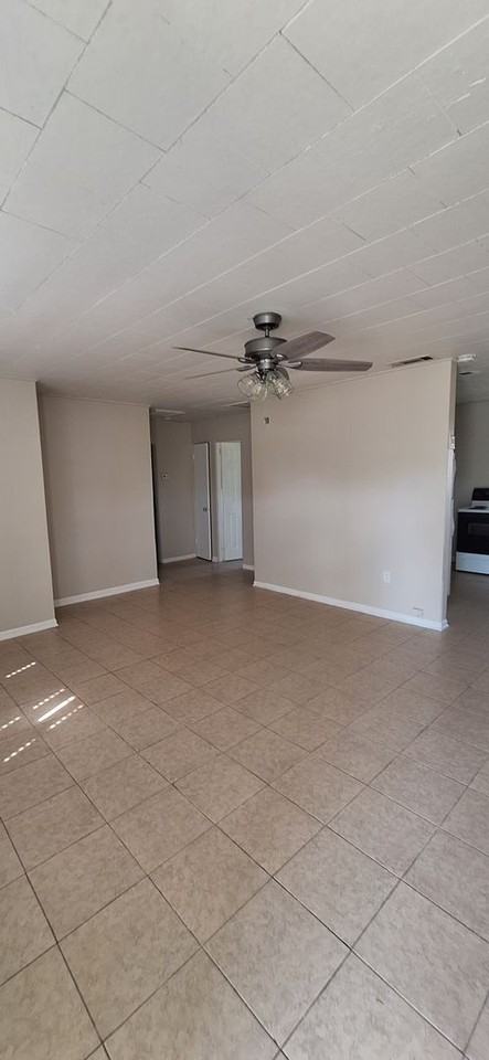 122 Laurel Oak St - Photo 6 of 11