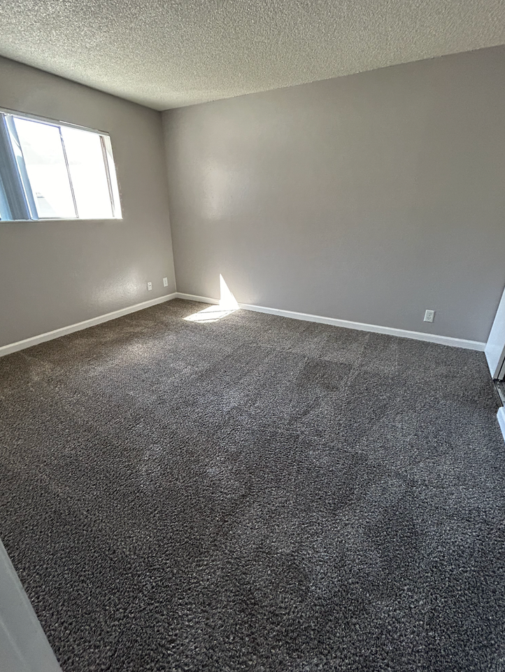 1625 Scenic Drive - Photo 5 of 15