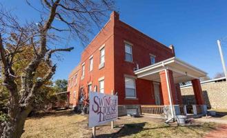 featured image of 111 S Erpelding Rd