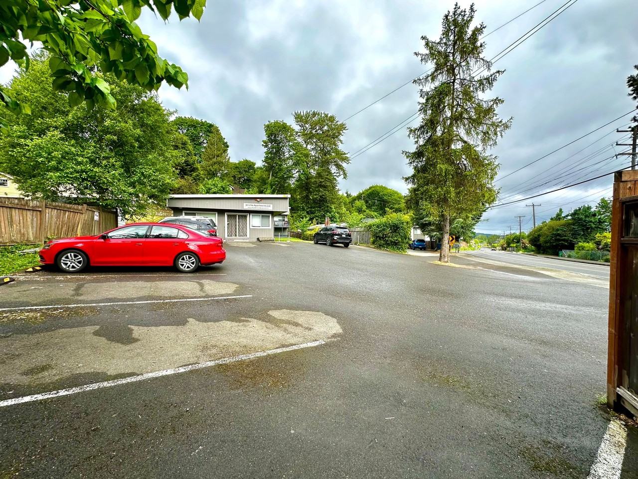 Jericho Apartments - Photo 5 of 9