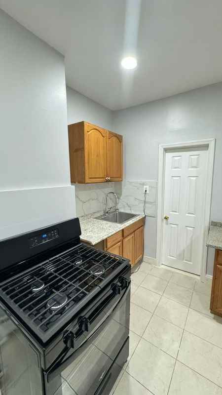 25 E 18th St ##2 - Photo 2 of 15