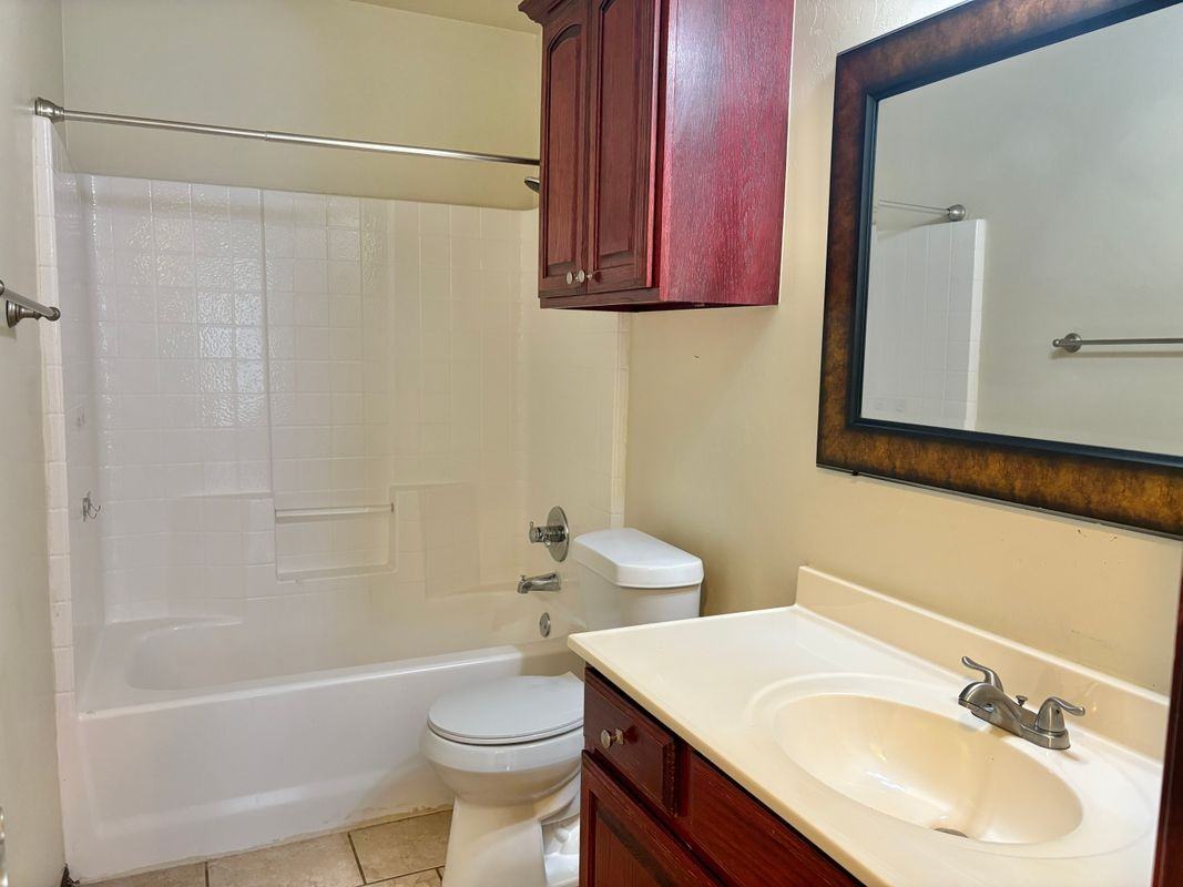 15105 Kyle Dr - Photo 7 of 18