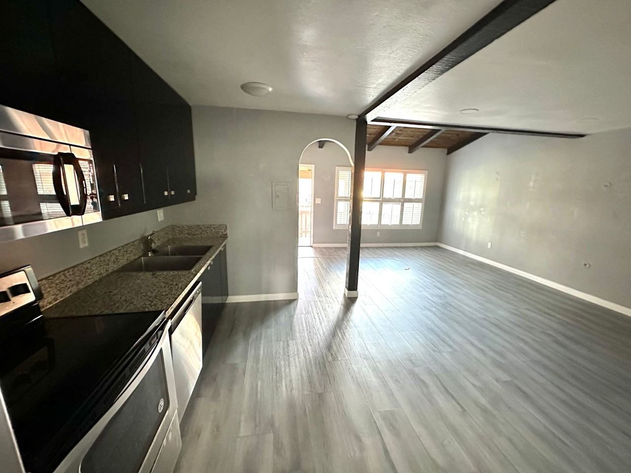 1000 W Macarthur Blvd #130 - Photo 2 of 19