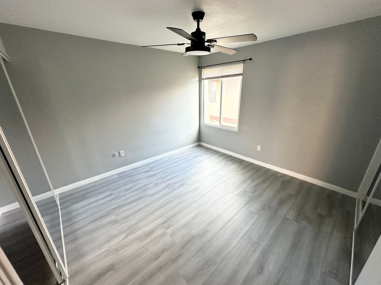 1000 W Macarthur Blvd #130 - Photo 5 of 19
