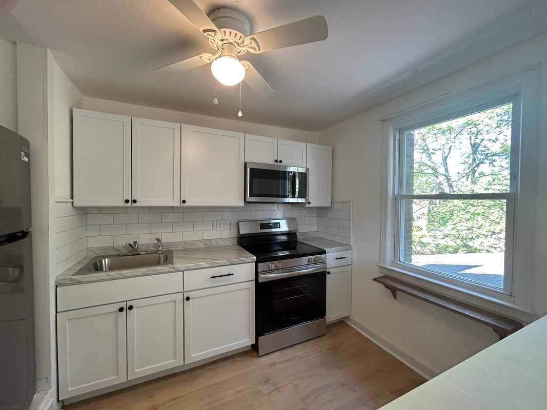 202 E County Line Rd - Photo 2 of 23