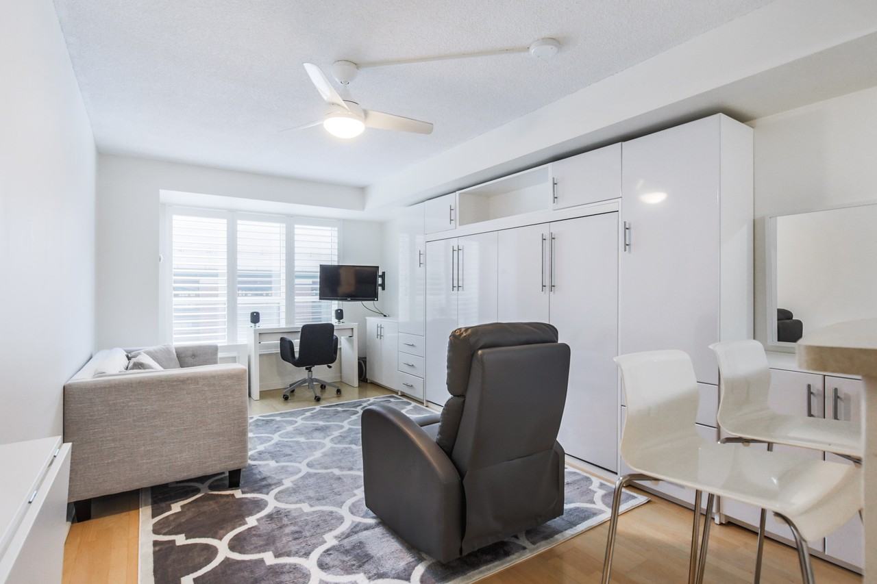 109 - 109 Front Street East #340 - Photo 4 of 10