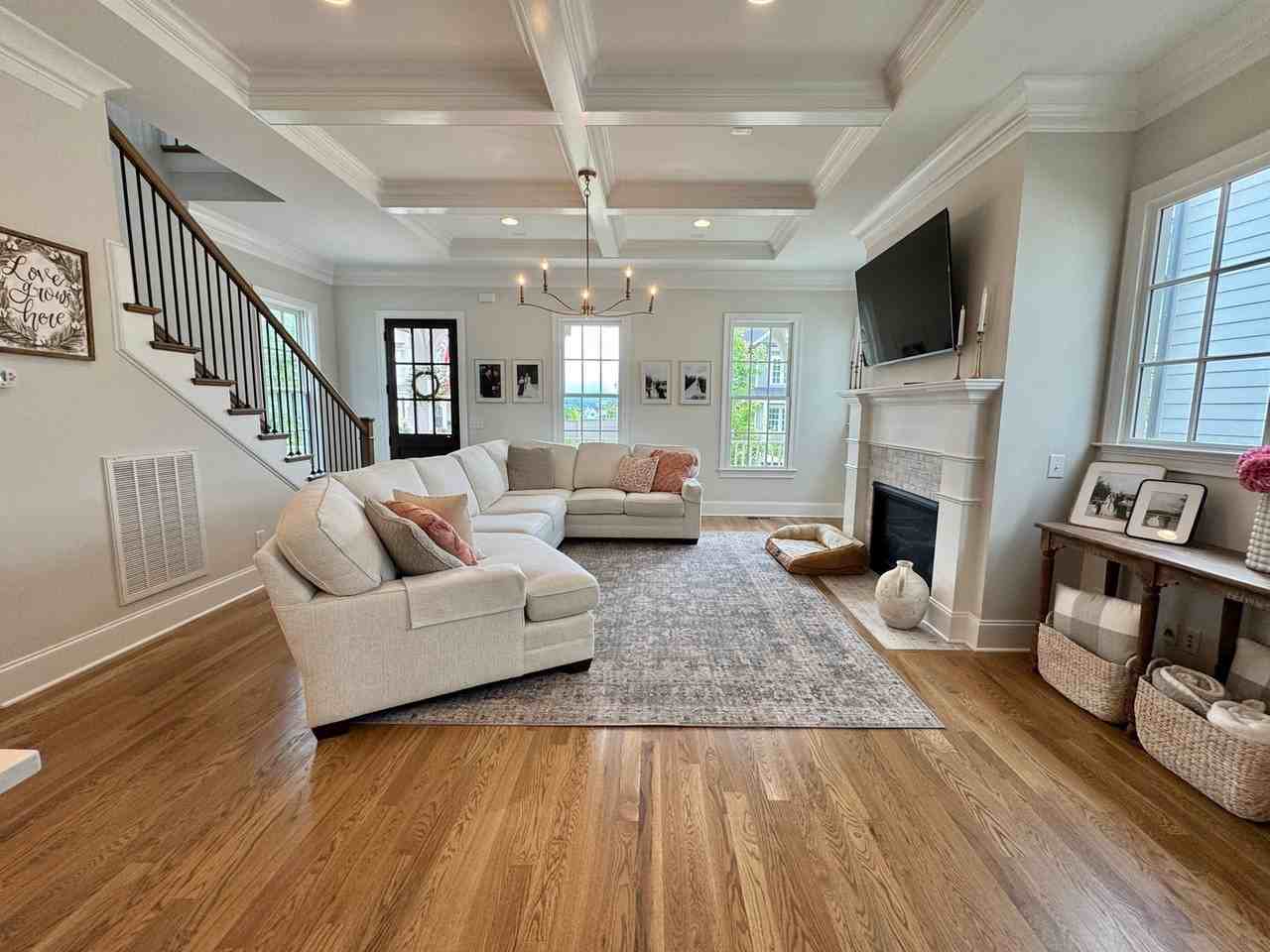 3025 Long Branch Cir - Photo 2 of 29