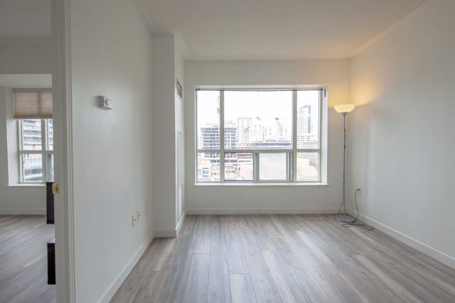 889 Apartment Building #901 - Photo 3 of 9