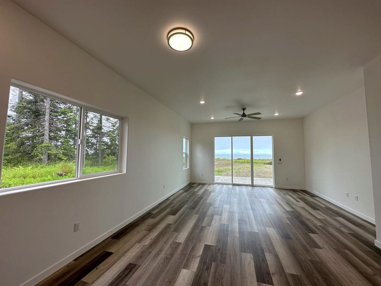 1529 Pey Dr - Photo 5 of 15