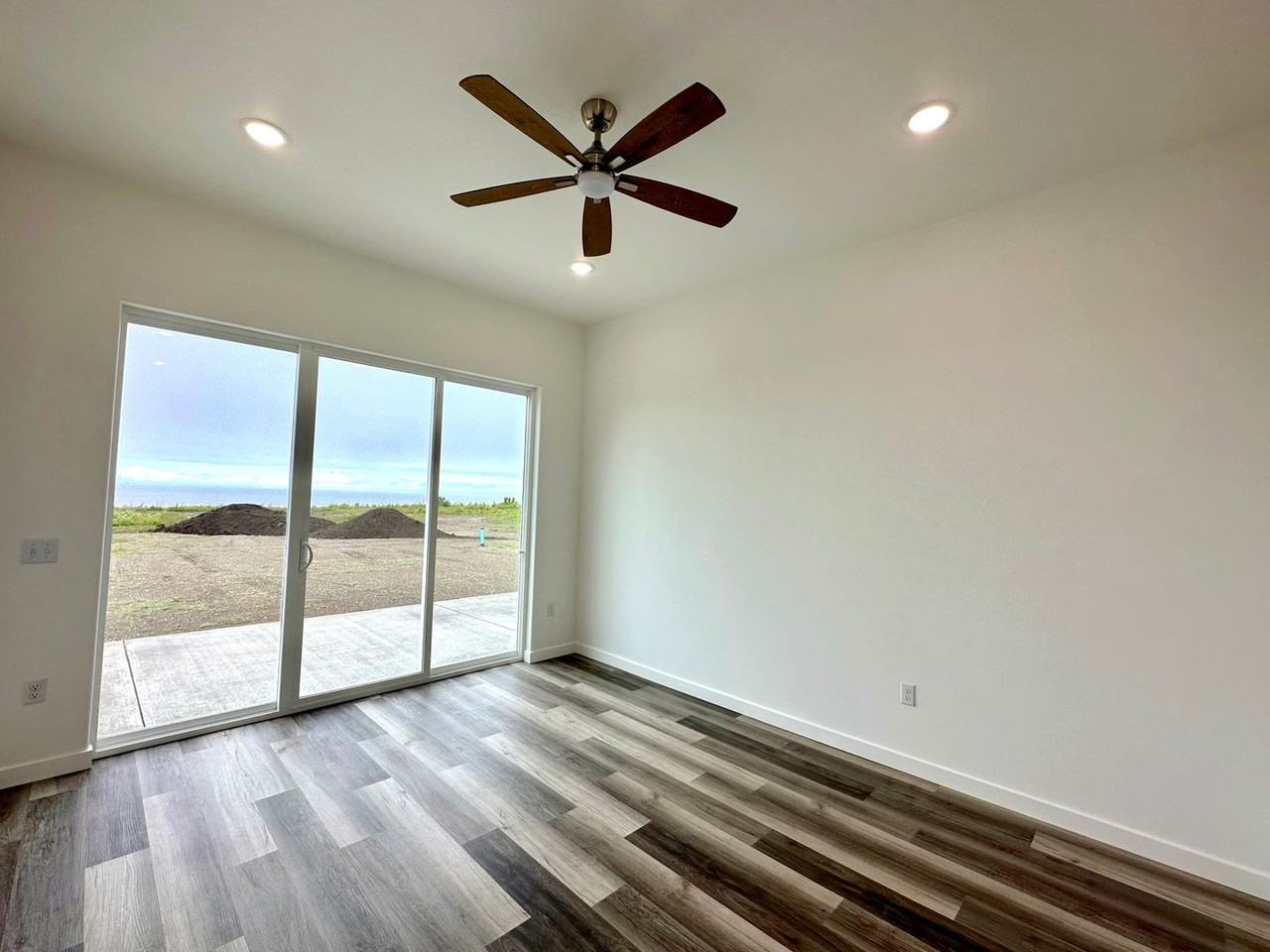 1529 Pey Dr - Photo 6 of 15
