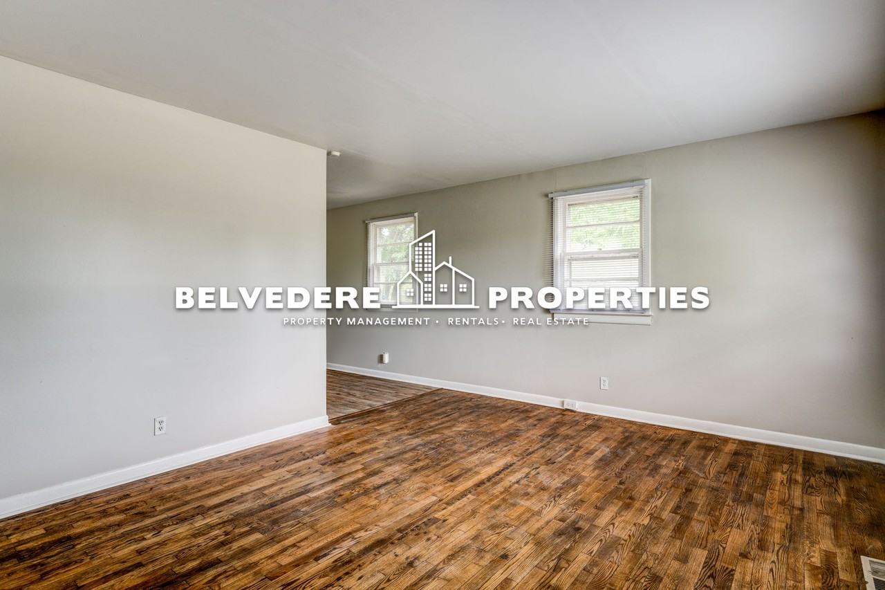 1607 Eastwood Ave - Photo 3 of 24