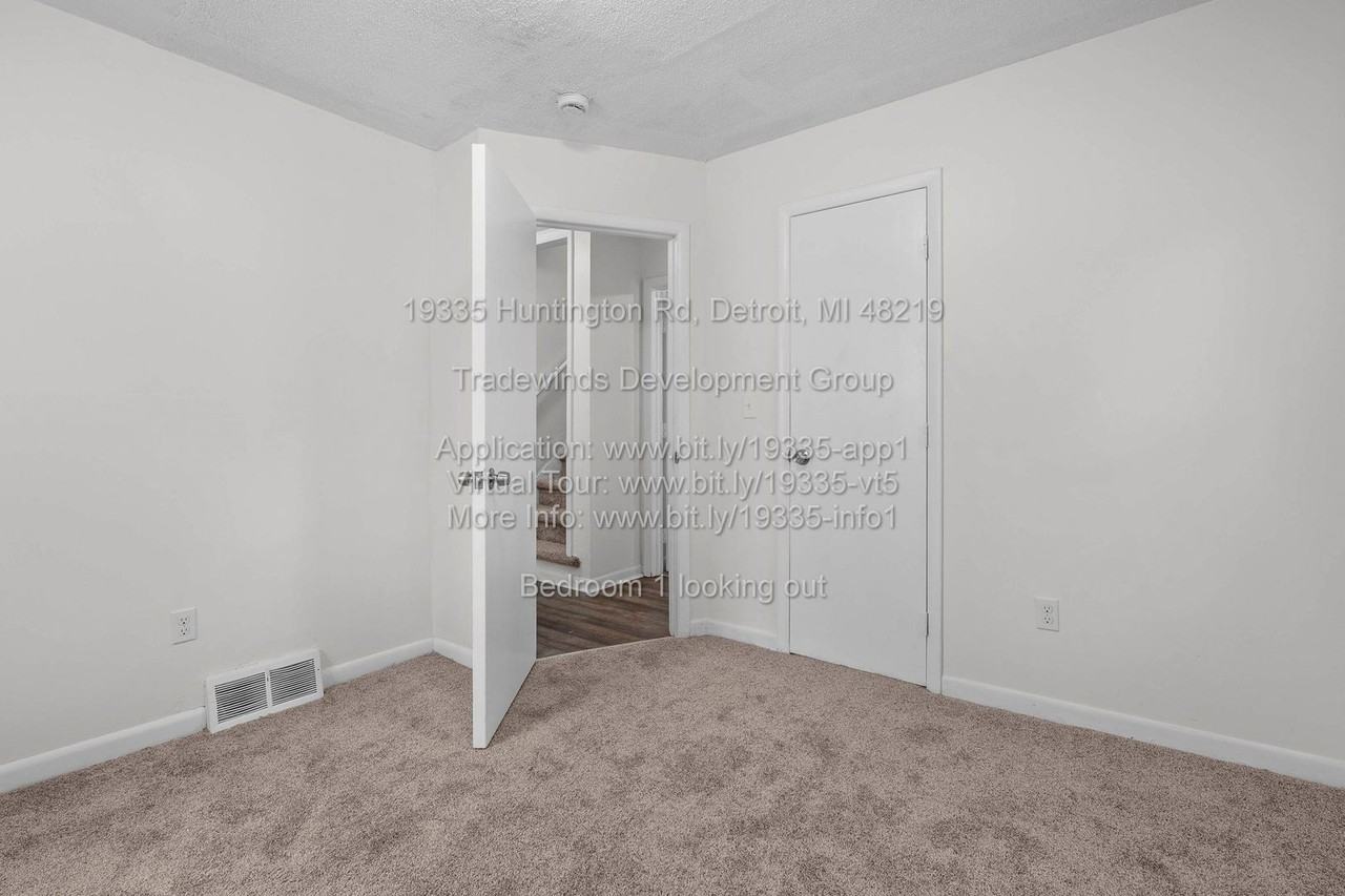 19335 Huntington Rd - Photo 3 of 14