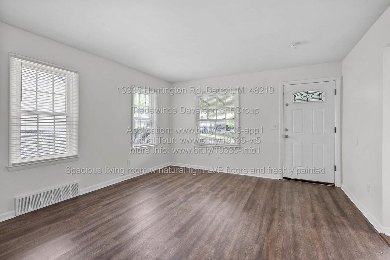 19335 Huntington Rd - Photo 2 of 14