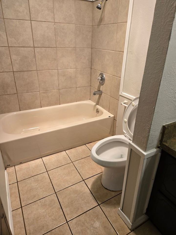 738 E Pecan St #738 - Photo 5 of 8