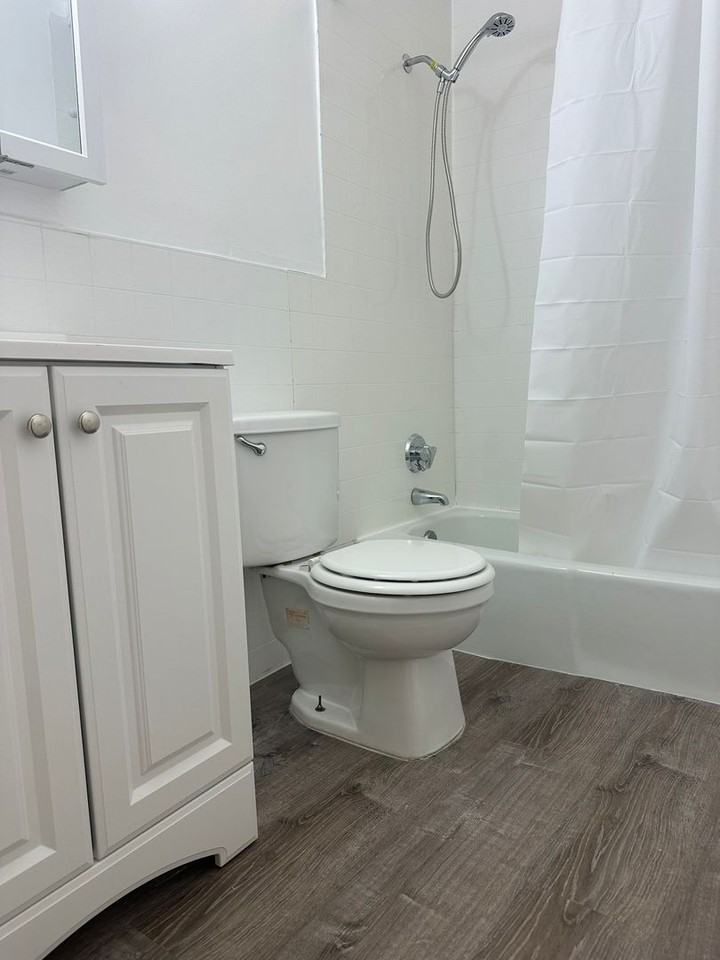 1093 Main Street - Photo 5 of 5