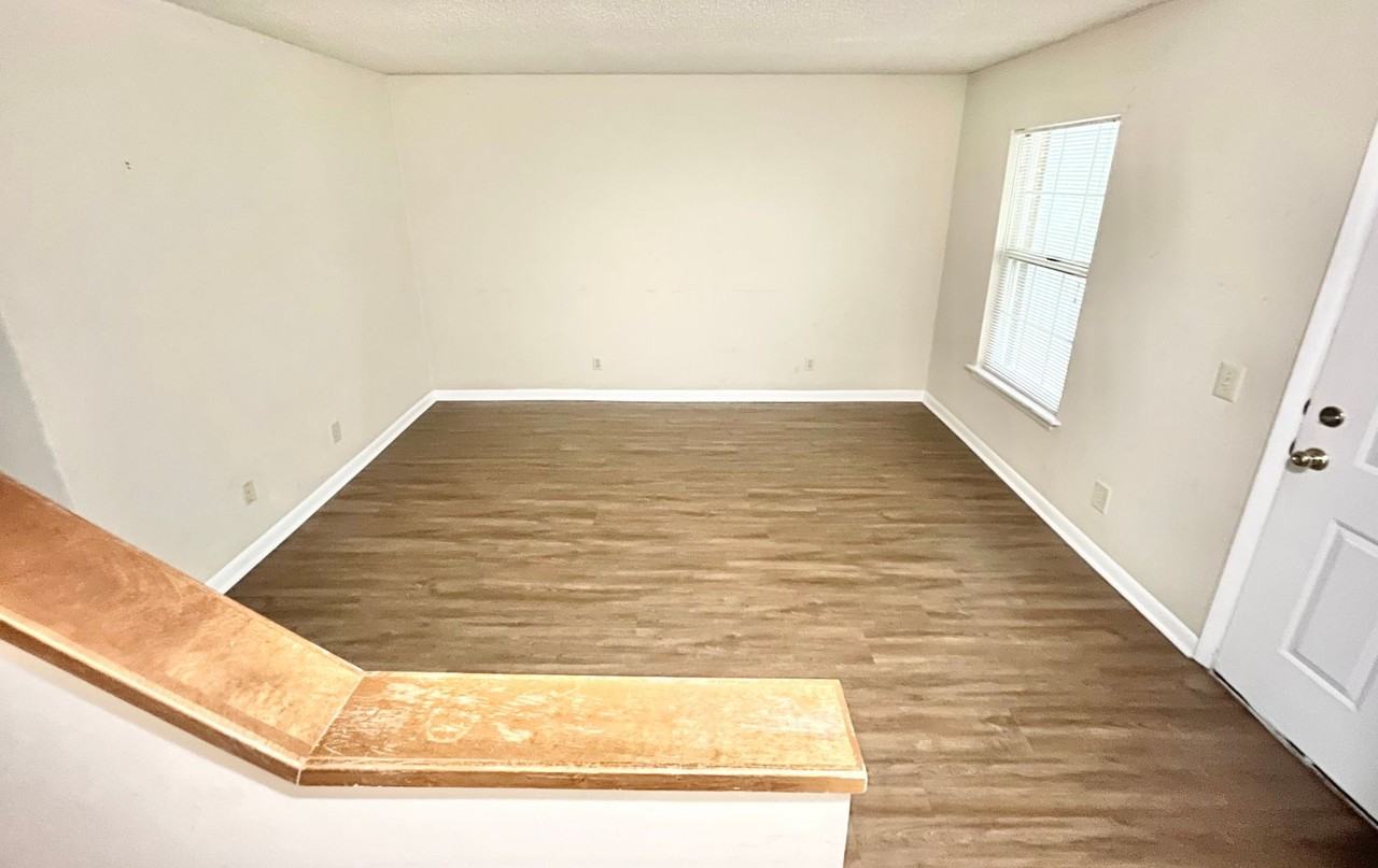 Lakewood Pl - Photo 2 of 12