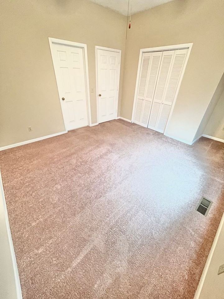 Lakewood Pl - Photo 5 of 12