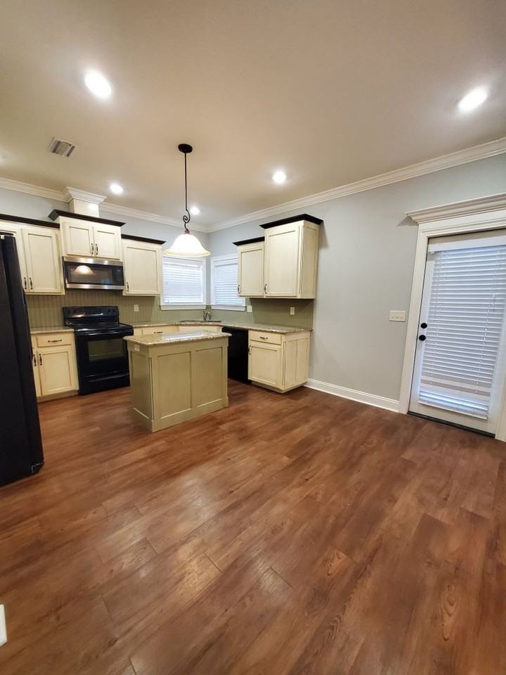 3847 Napa Dr - Photo 4 of 10