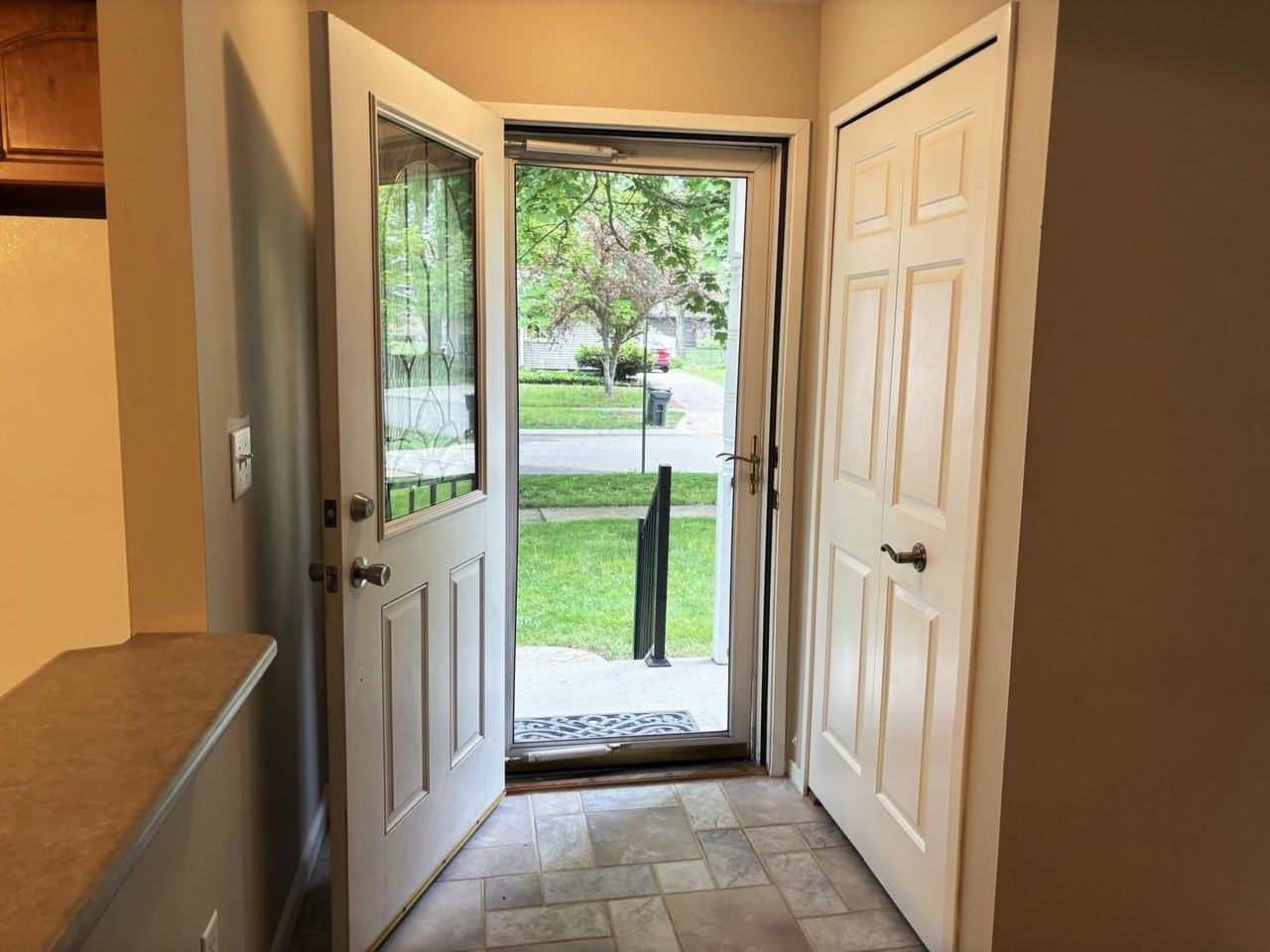 524 Lane St - Photo 2 of 18