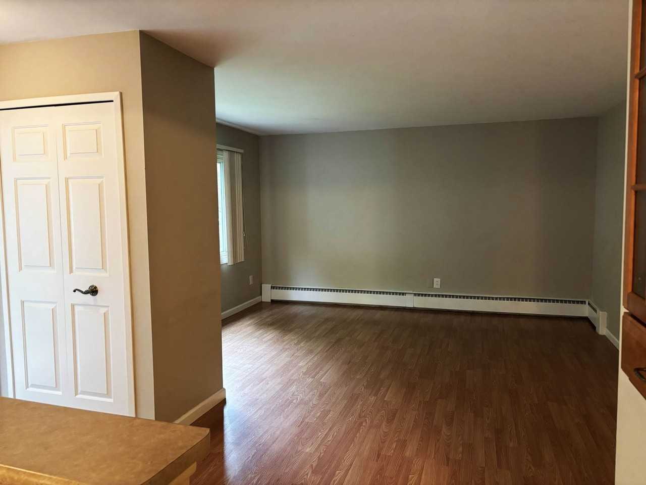 524 Lane St - Photo 4 of 18