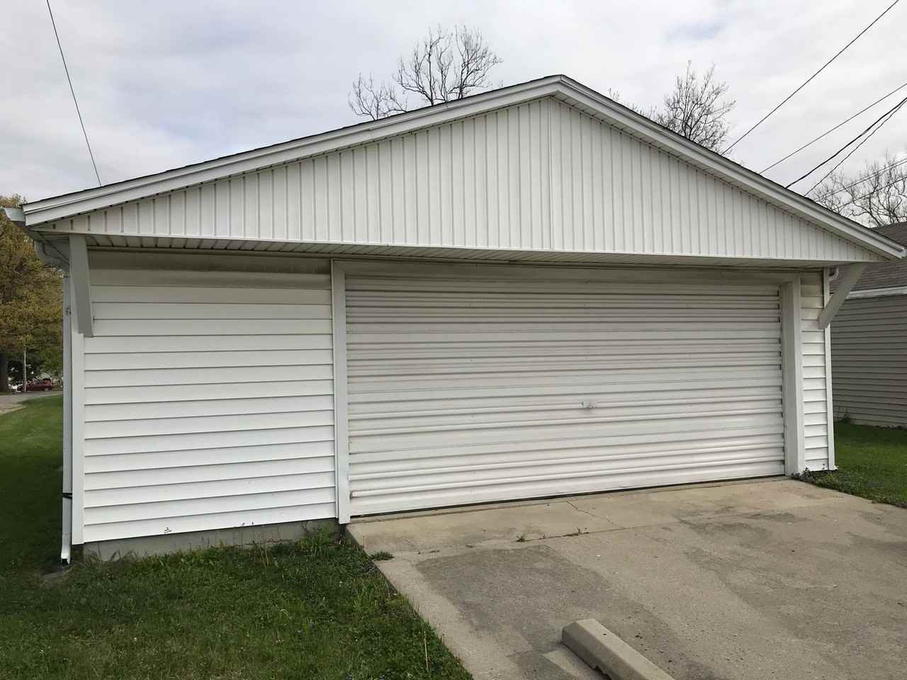 2602 Lynn Ave - Photo 2 of 7