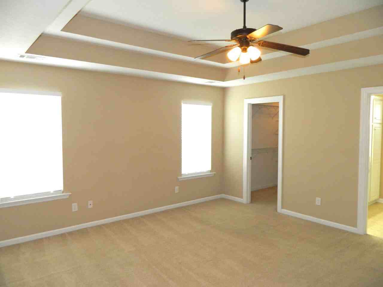 498 Sebastian Drive - Photo 3 of 30