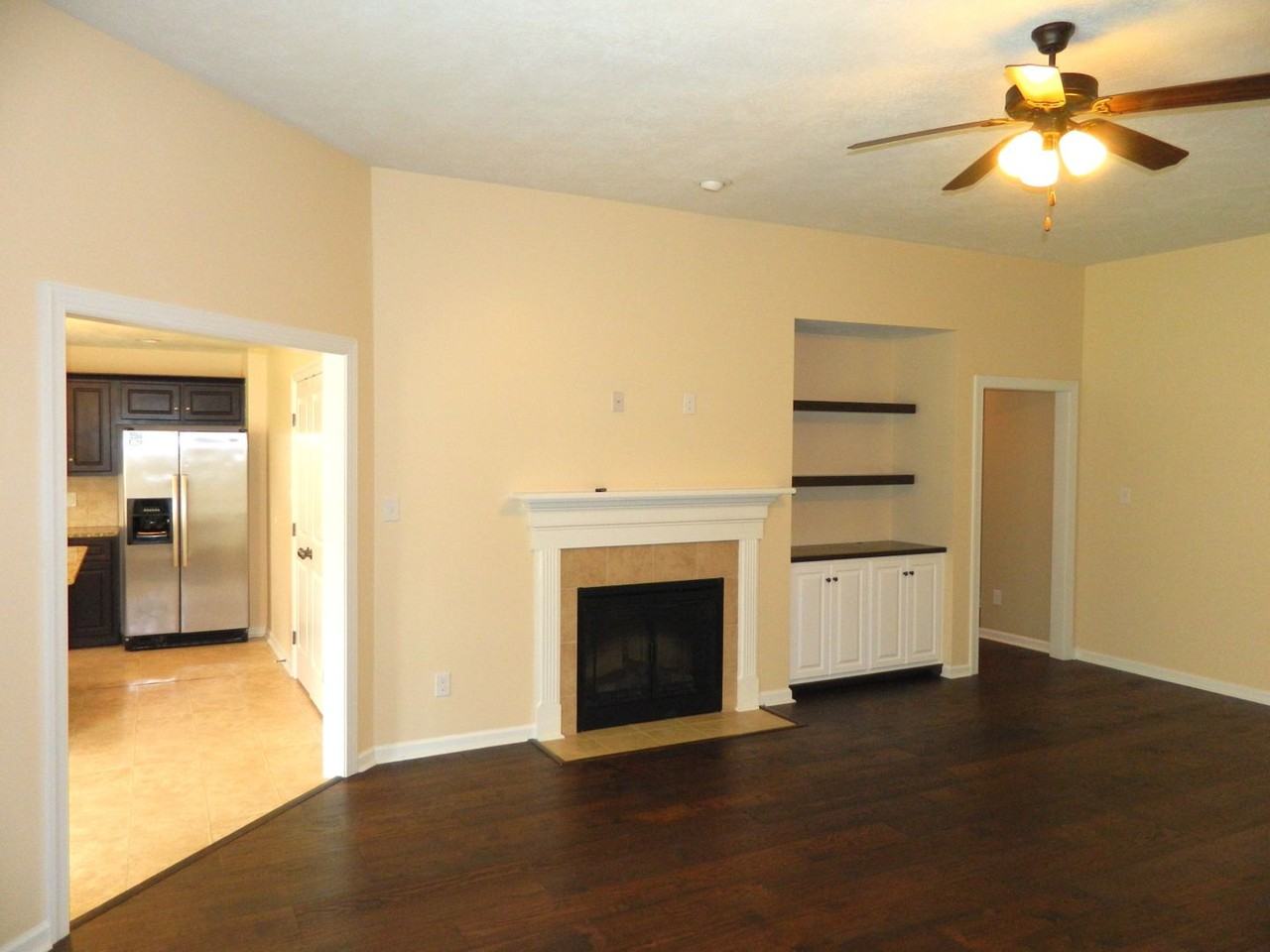 498 Sebastian Drive - Photo 5 of 30