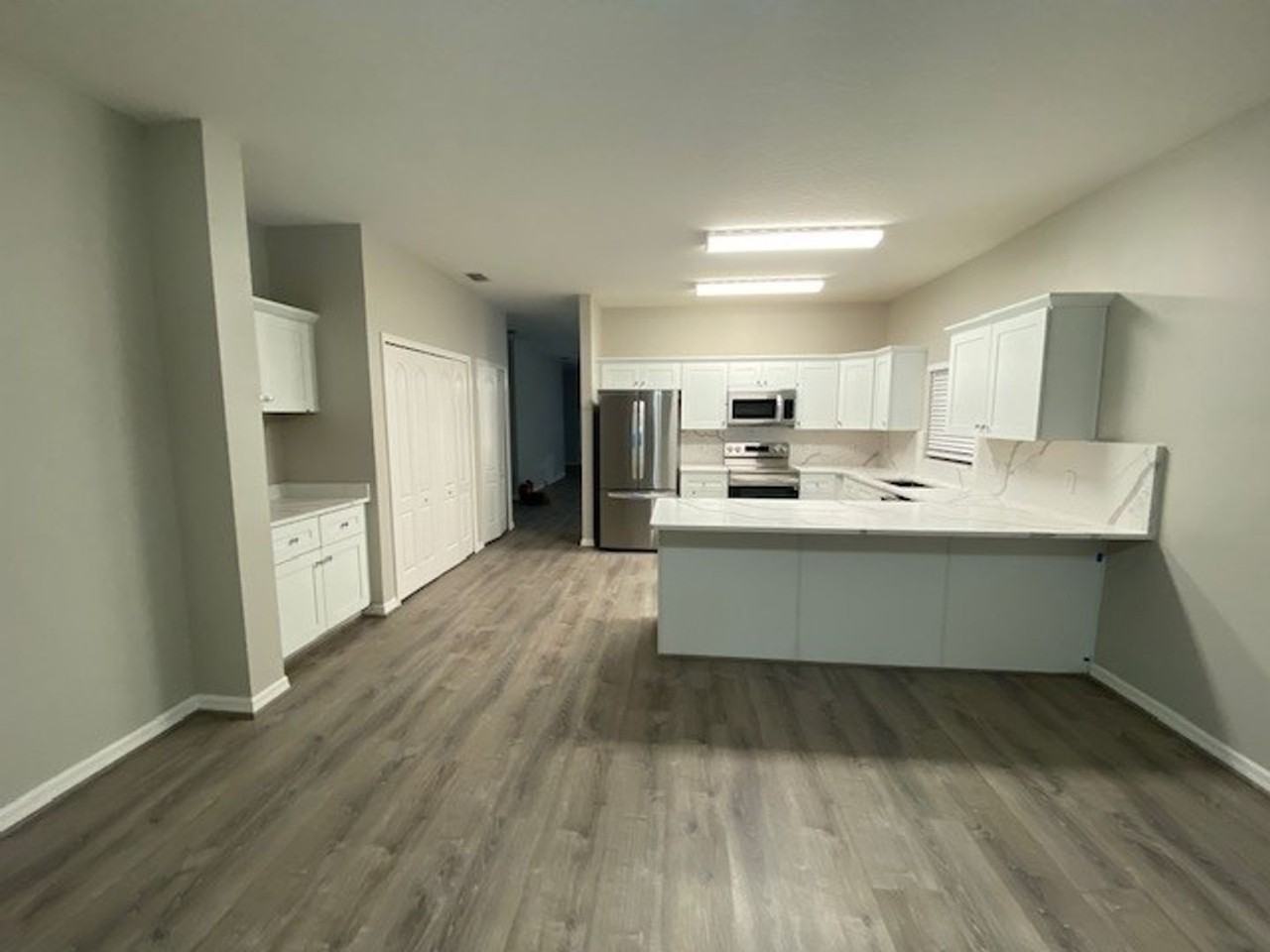 5212 Outlook Dr - Photo 5 of 43