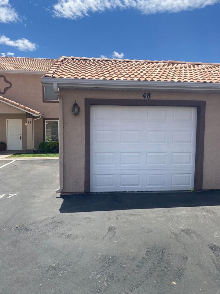 1301 1301 W Indian Hills  - Woodbridge 48 - Photo 2 of 19