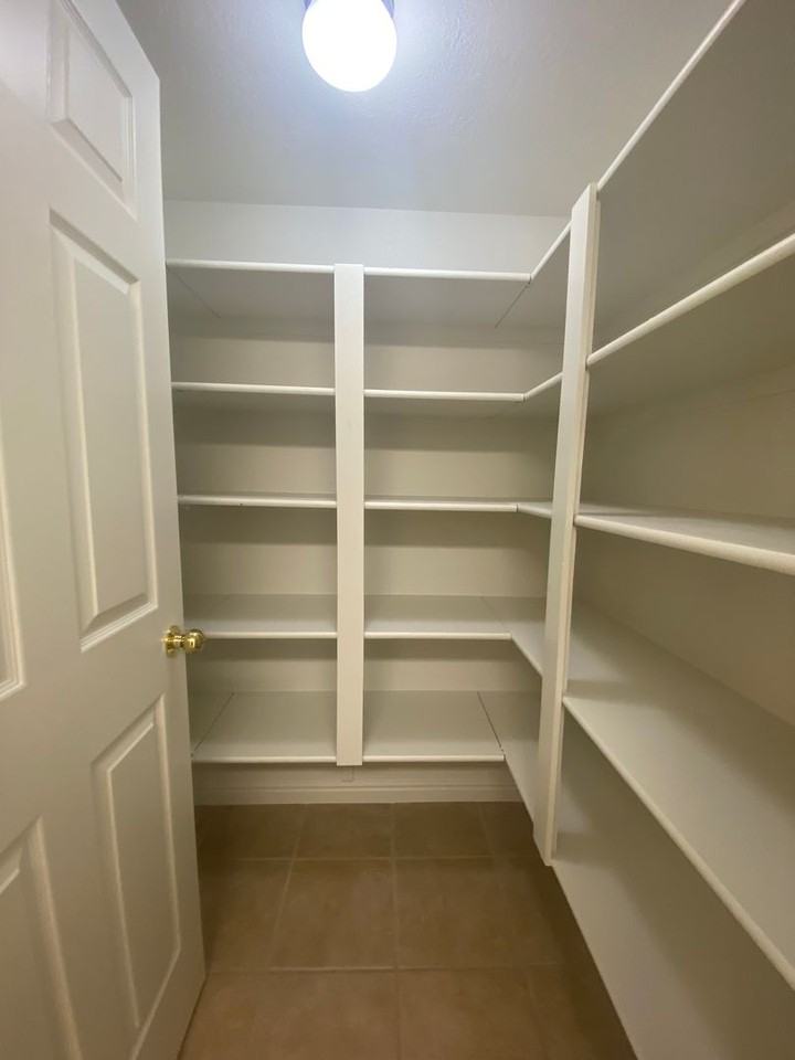 1301 1301 W Indian Hills  - Woodbridge 48 - Photo 6 of 19