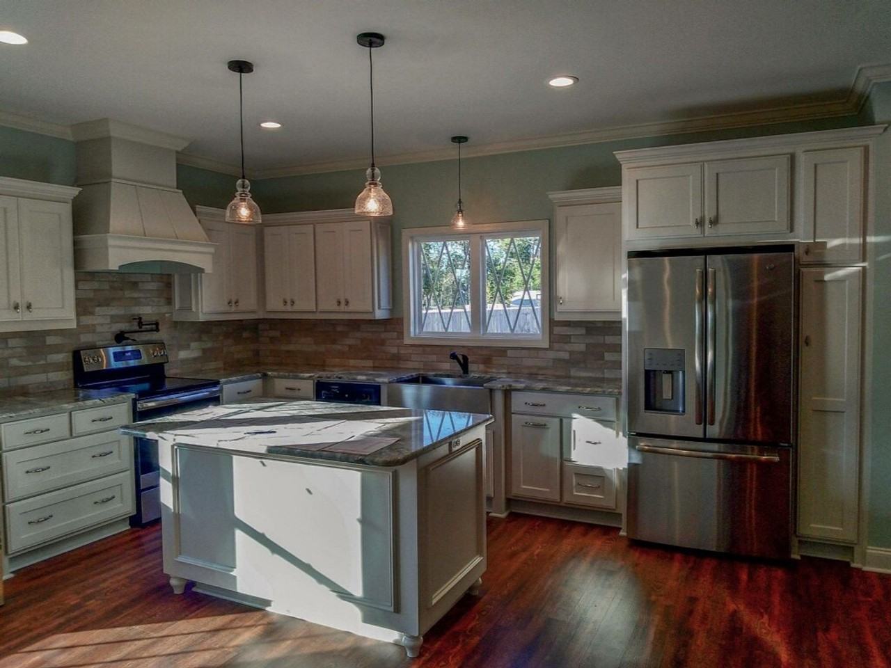 18 Barrett Ln - Photo 2 of 2