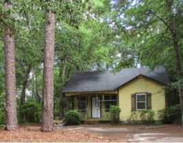 143 N Milton Rd - Photo 1 of 1