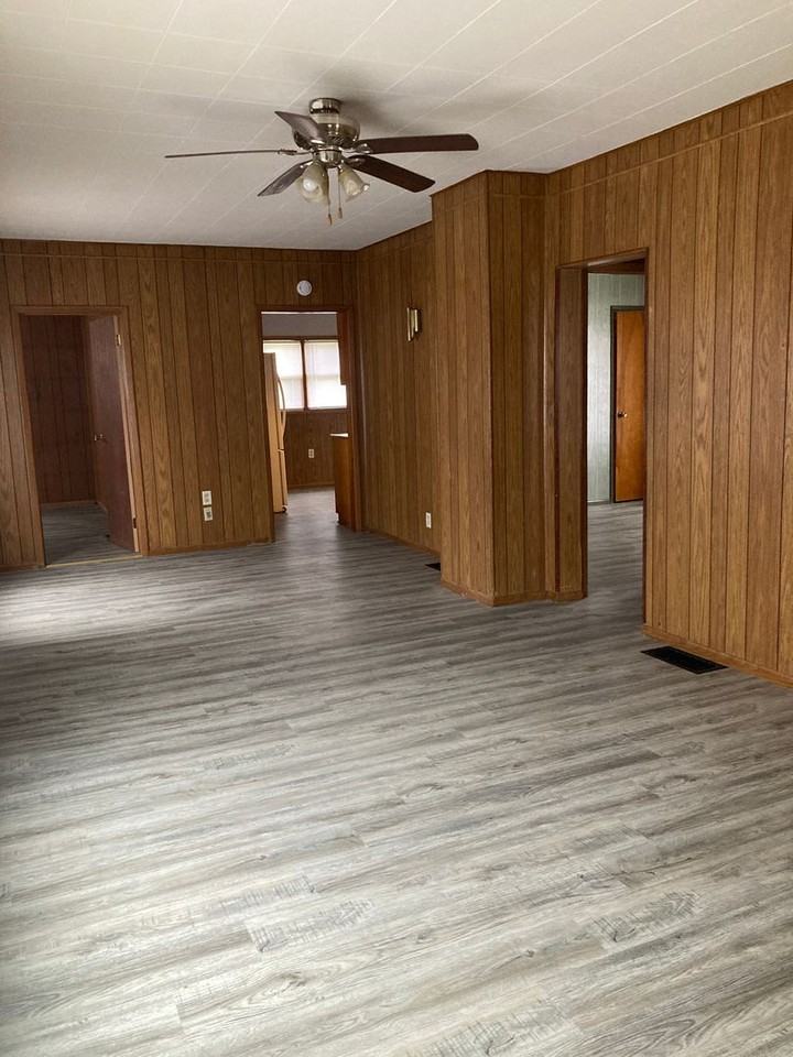 2228 W 7th St - Photo 5 of 18